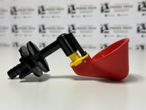 Automatinė paukščių girdykla su plastikine veržle