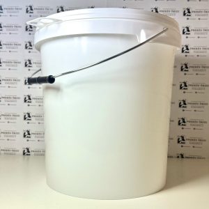 15L kibiras su dangčiu, baltas su metaline rankena