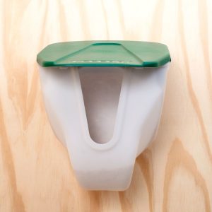 Pakabinama lesykla/girdykla vištoms ir viščiukams, 2,5 kg.